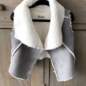 Hatley- cozy faux sherpa vest - 2T